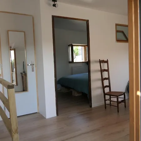Feriehus D'hote Avec Terrasse Privee Plein Sud, Vue, Yoga Et Terrain De Loisir Prive Au Bord Du Montagnac (Alpes-de-Haute-Provence)