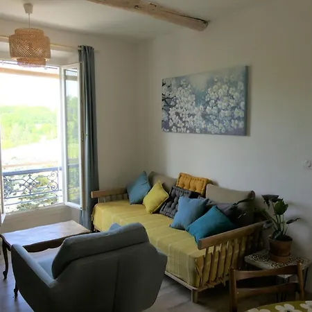 D'hote Avec Terrasse Privee Plein Sud, Vue, Yoga Et Terrain De Loisir Prive Au Bord Du * Montagnac (Alpes-de-Haute-Provence)